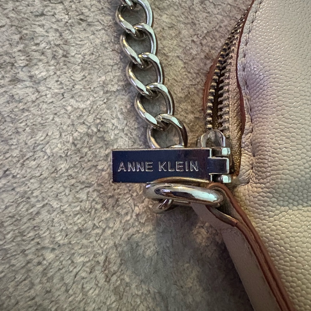 Anne Klein Off-White Leather Bag with Silver Chain